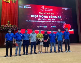 Cán bộ Sở GTVT tham gia hiến máu